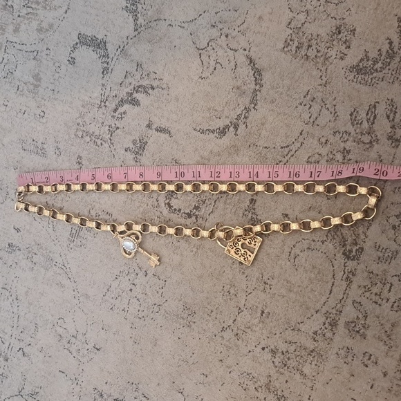 Vintage Artisan Craft Goldtone Lock And Key Necklace - Picture 8 of 8